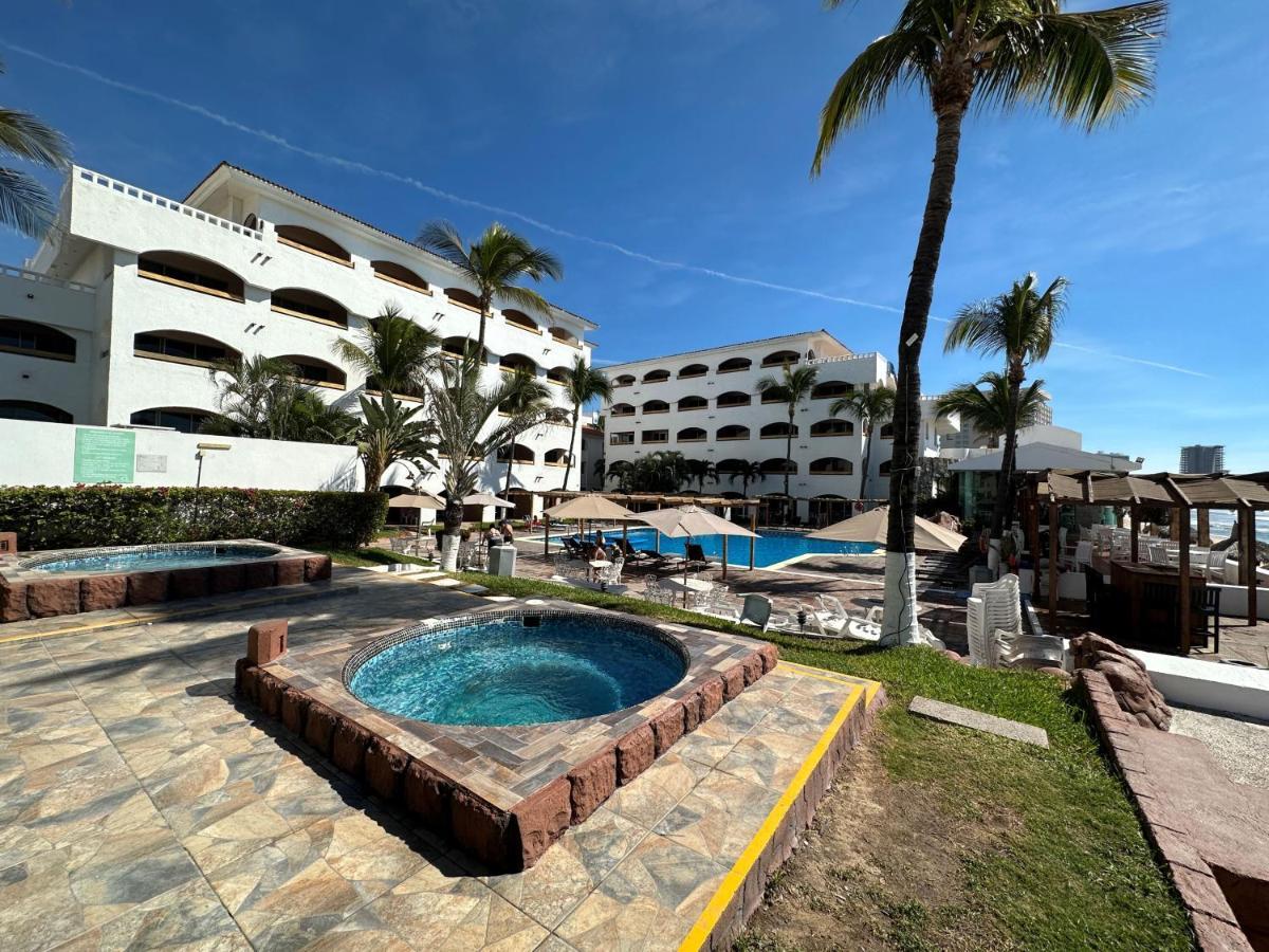 Hotel Quijote Inn Mazatlan Exterior photo