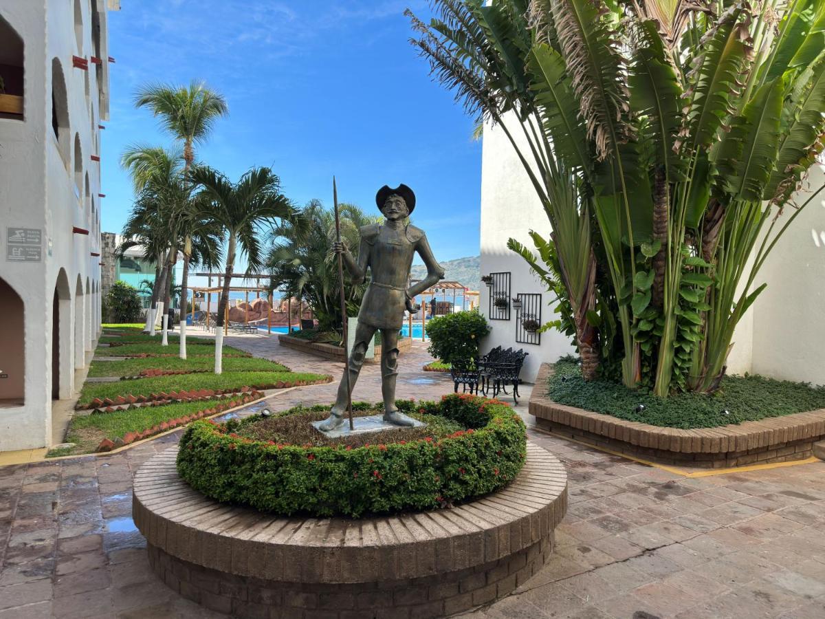 Hotel Quijote Inn Mazatlan Exterior photo