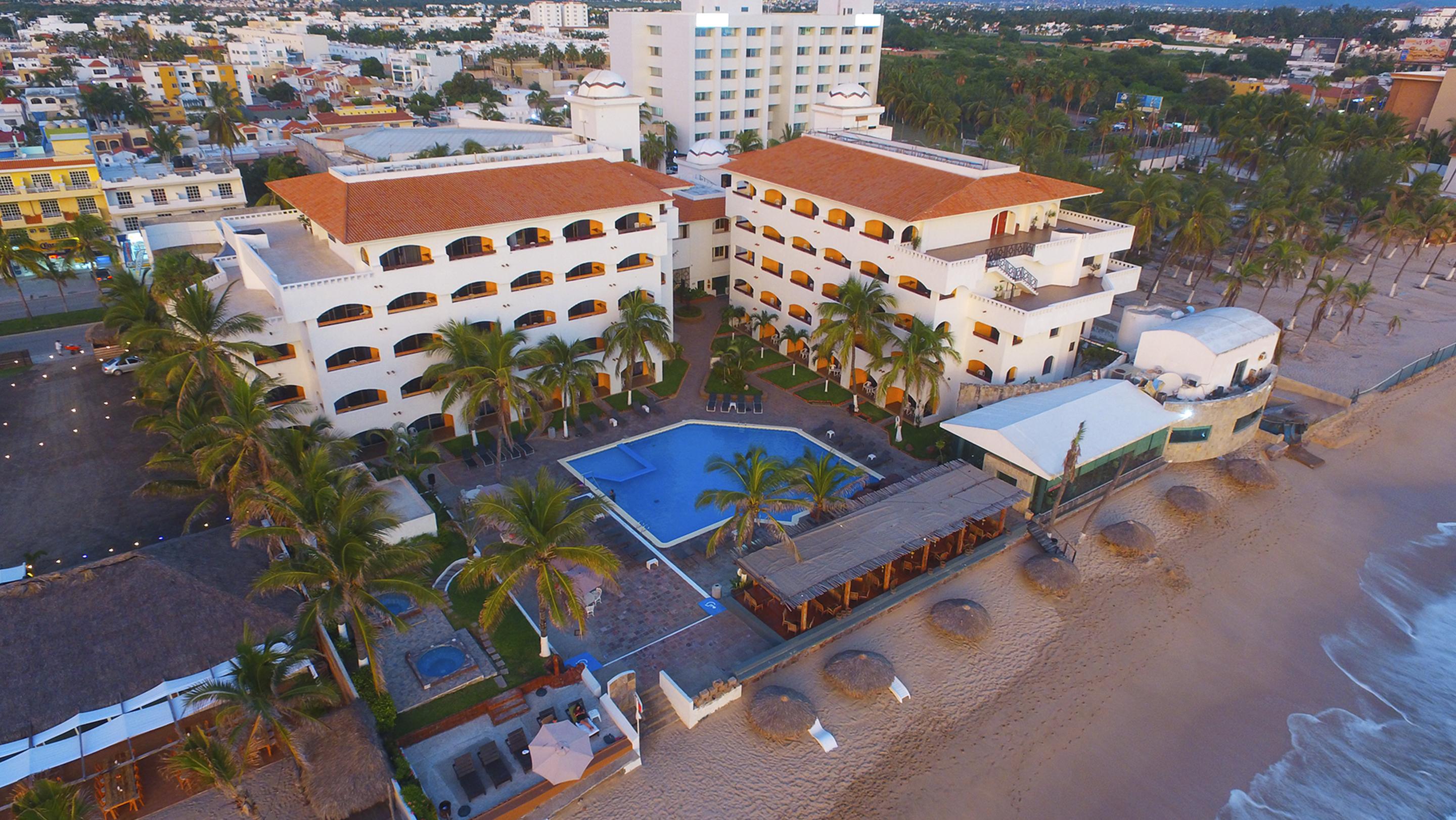 Hotel Quijote Inn Mazatlan Exterior photo