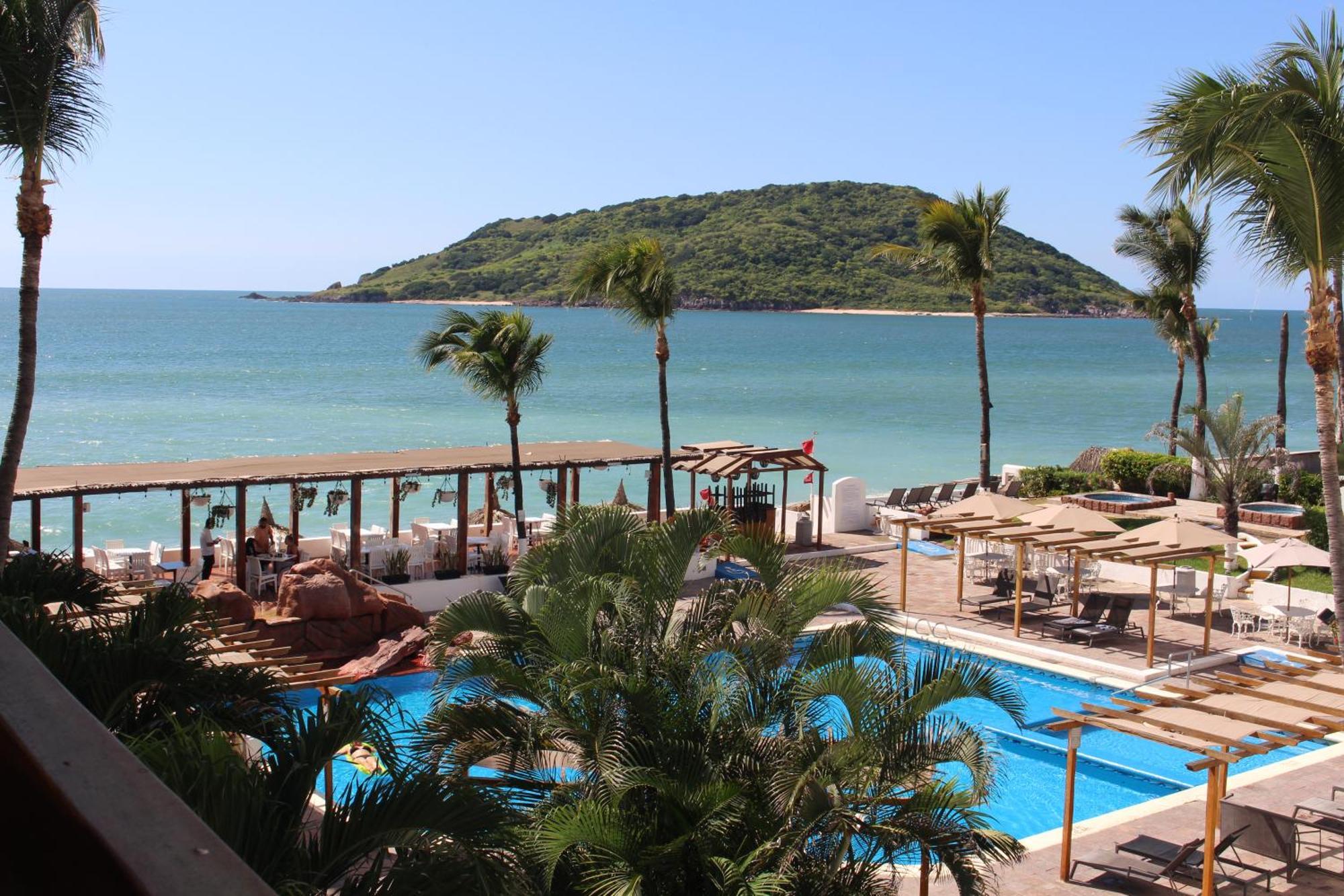 Hotel Quijote Inn Mazatlan Exterior photo